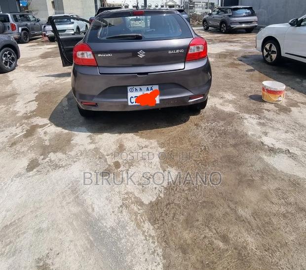 Suzuki Baleno 2016 Gray