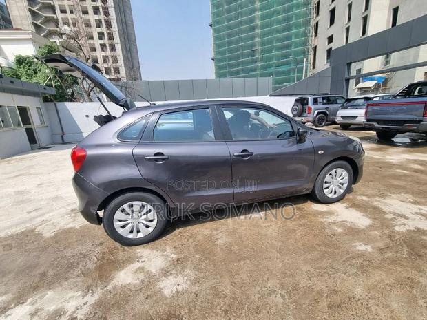 Suzuki Baleno 2016 Gray