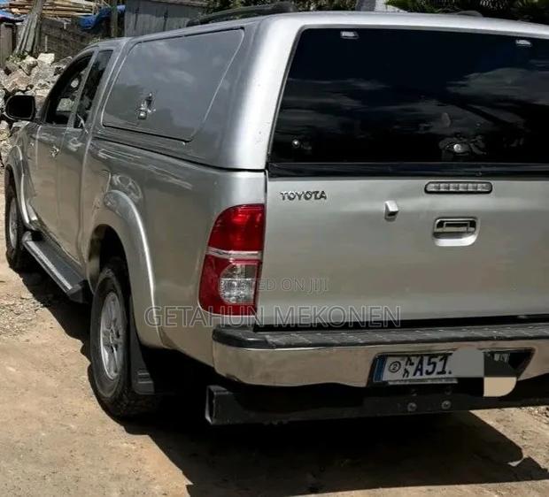 Toyota Hilux 2013