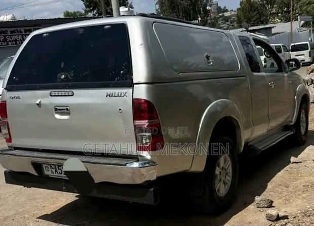Toyota Hilux 2013