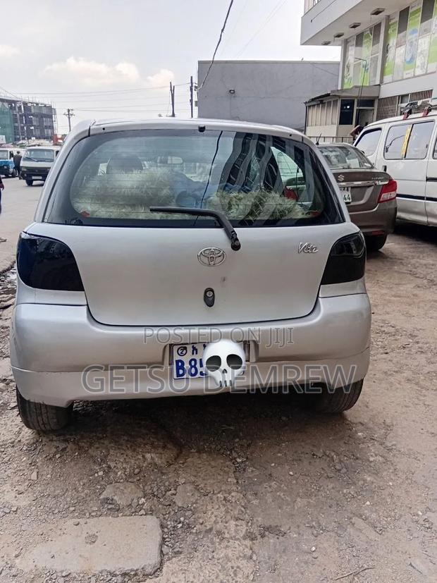Toyota Aristo 2001 Gold