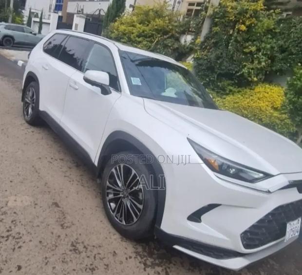 Toyota Grand Highlander 2025 White