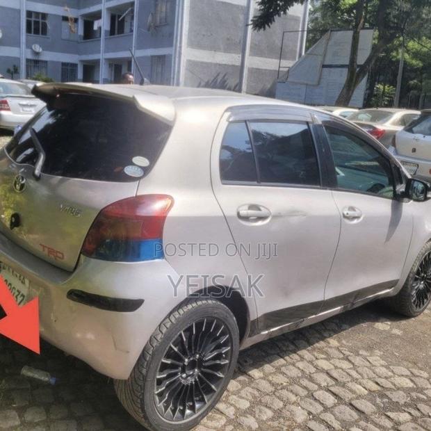 Toyota Yaris 2010