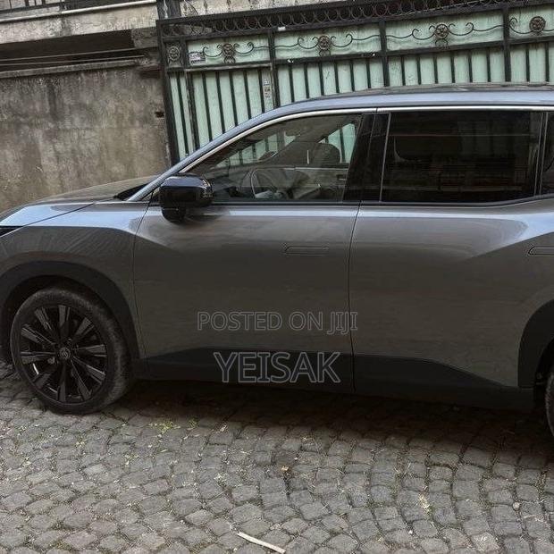 Toyota bZ3 2025 Gray