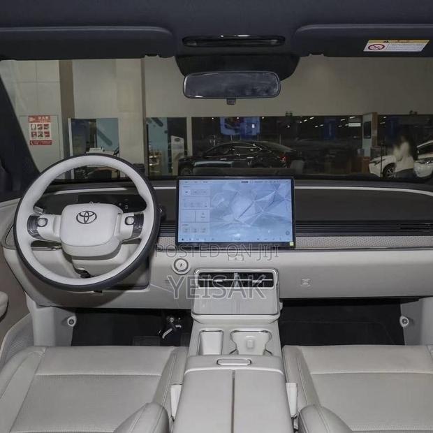 Toyota bZ3 2025 Gray