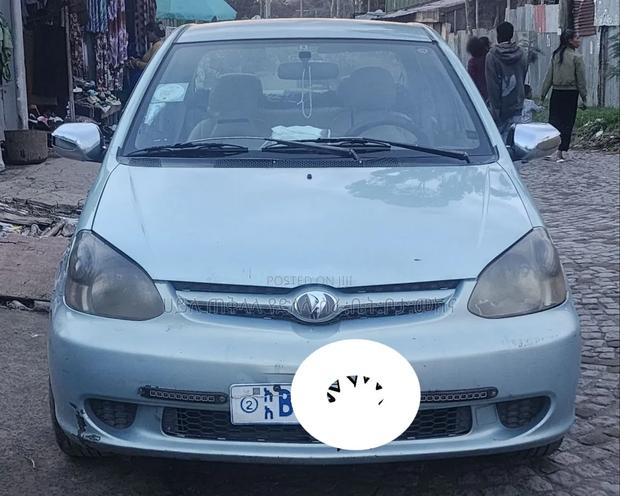 Toyota Platz 2005 Blue