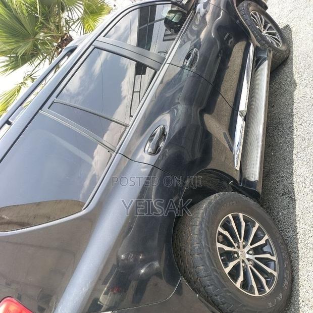Toyota Land Cruiser 2014 Black