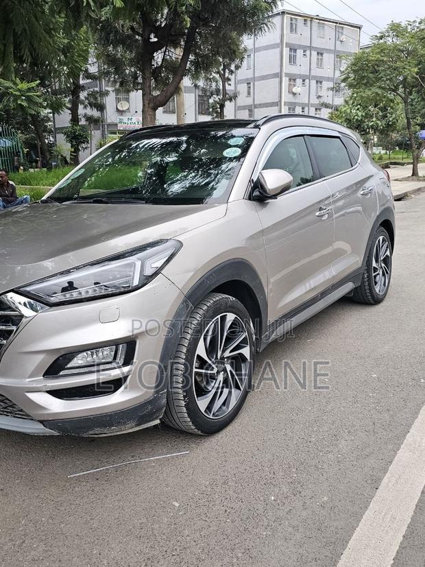 Hyundai Tucson 2020 Gold