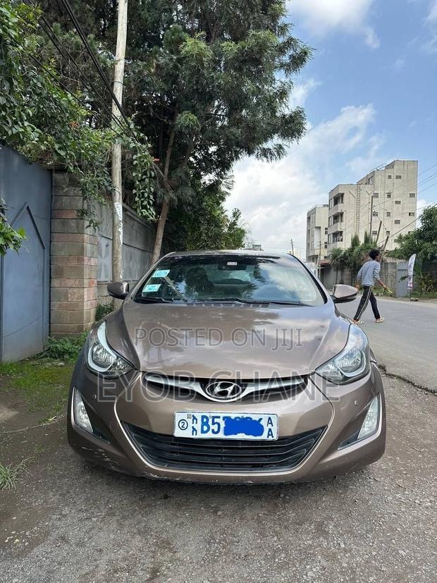 Hyundai Avante 2015 Brown