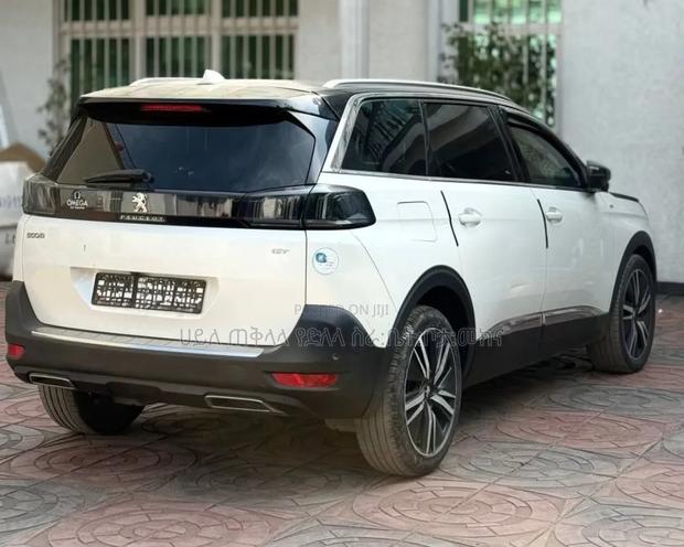 Peugeot 5008 2021 Ivory