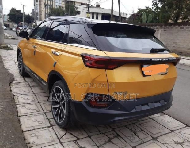 Bestune T77 1.2 FWD 2021 Yellow