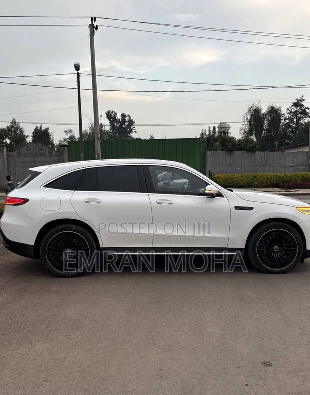 Mercedes-Benz EQC EQC400 4MATIC 2022 White