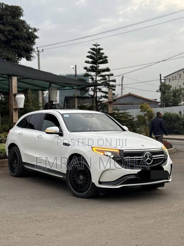 Mercedes-Benz EQC EQC400 4MATIC 2022 White