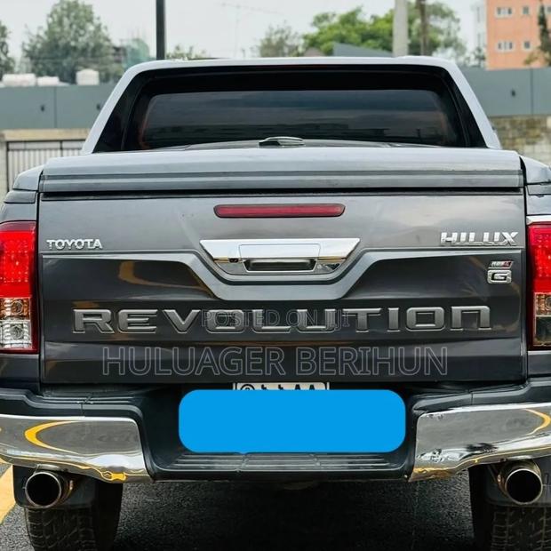 Toyota Hilux 2019 Black