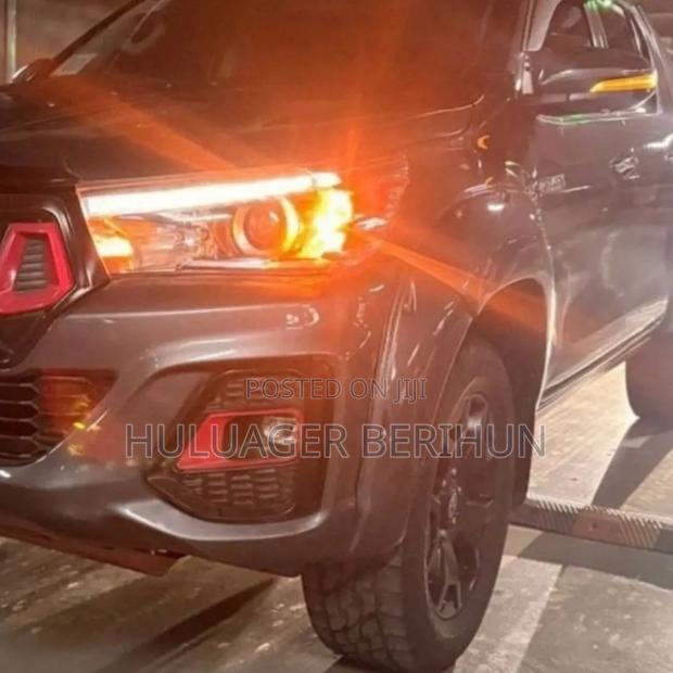 Toyota Hilux 2019 Black