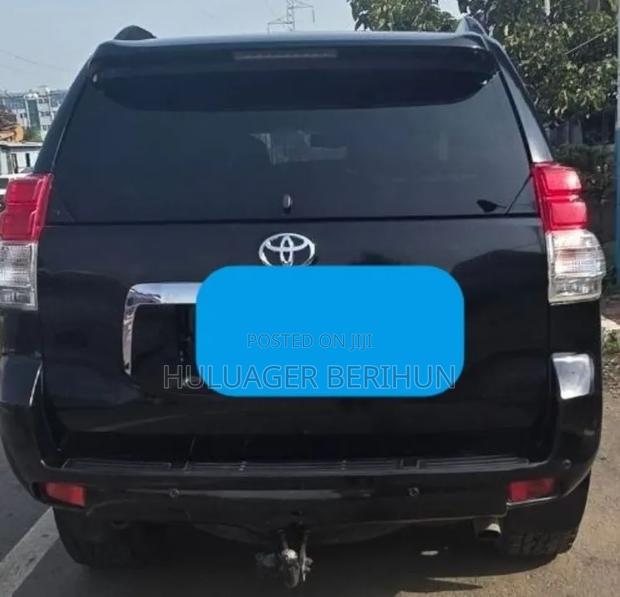 Toyota Land Cruiser 2015 Black