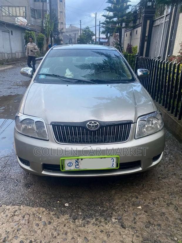 Toyota Corolla 2004 Silver