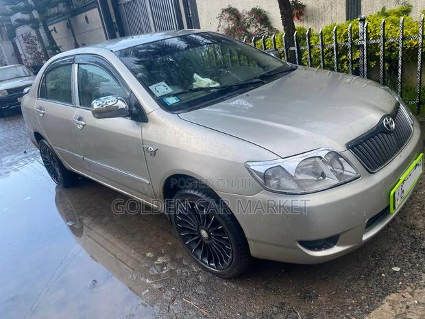 Toyota Corolla 2004 Silver