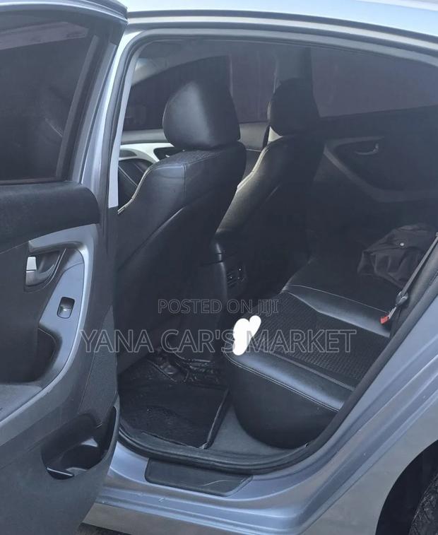 Hyundai Avante 2015 Gray