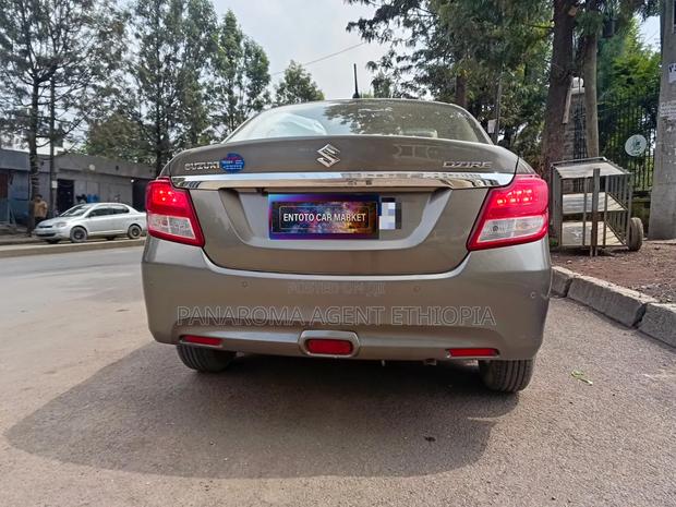 Suzuki Dzire 2022 Gray