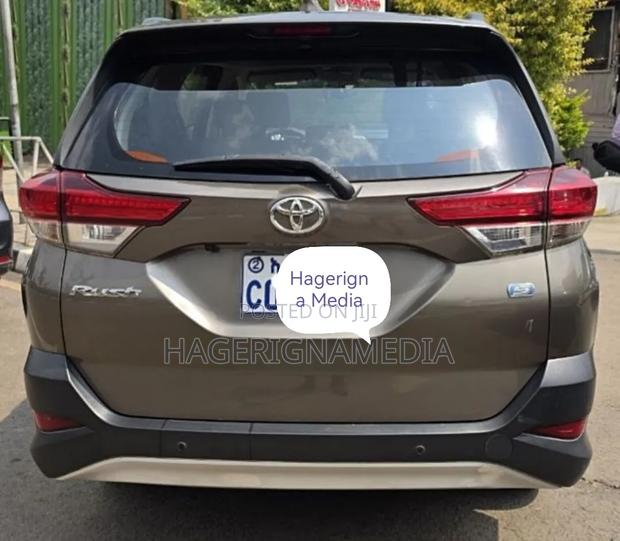 Toyota Rush 2021 Gray