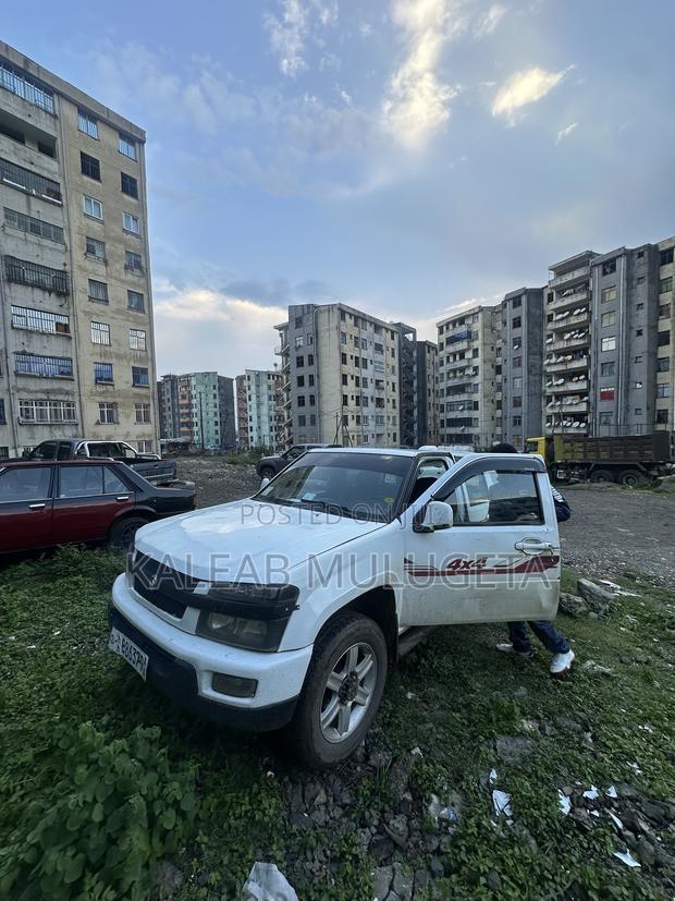 Car 2015 White