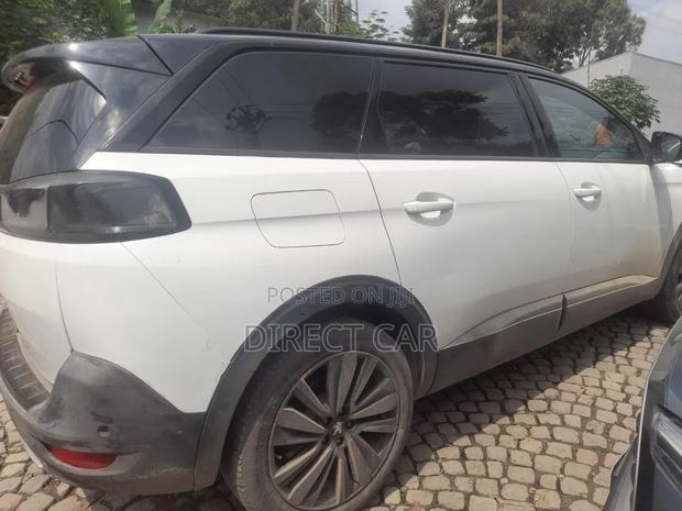 Peugeot 5008 2022 White