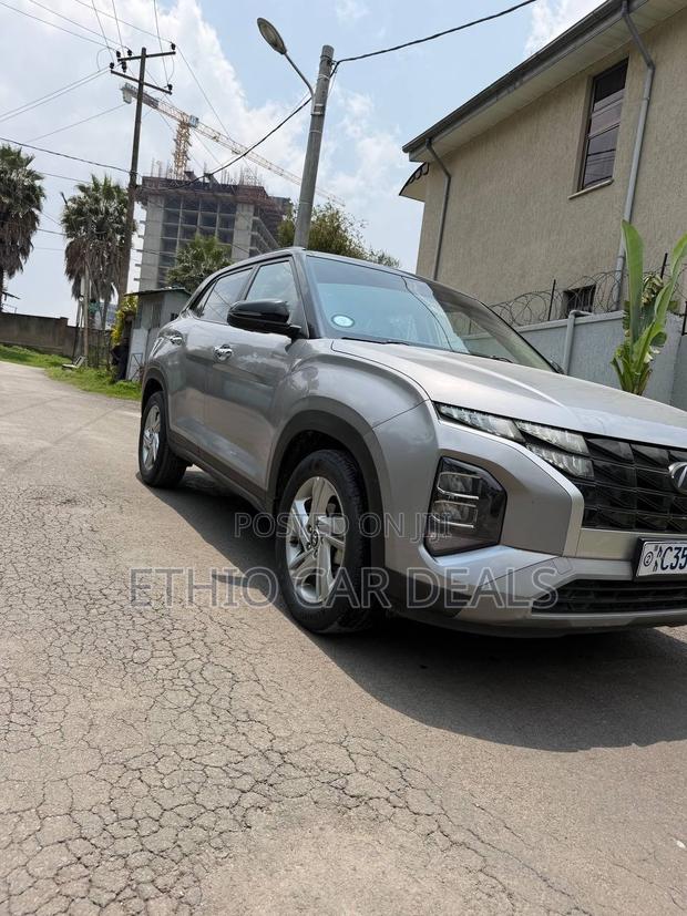 Hyundai Creta 2023 Silver