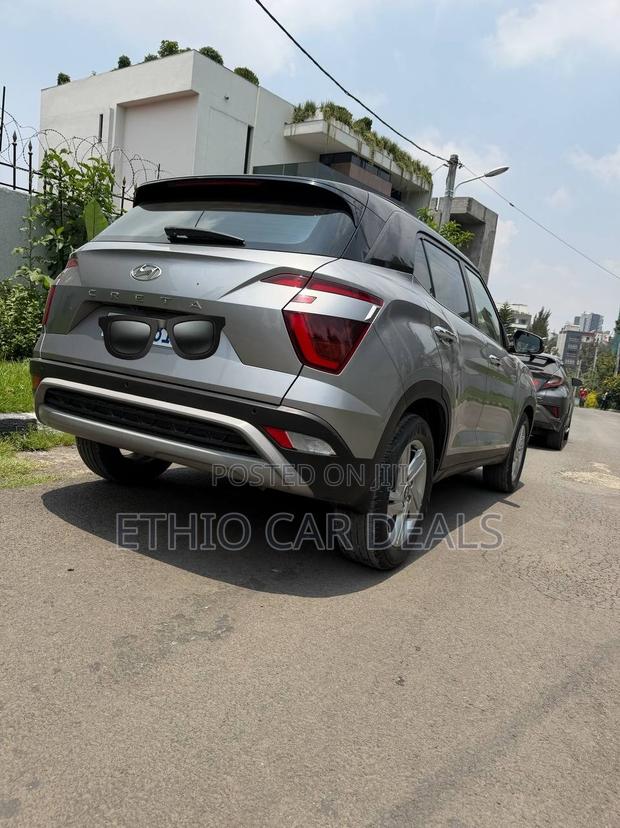 Hyundai Creta 2023 Silver