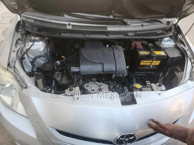 Toyota Belta 2008 Silver