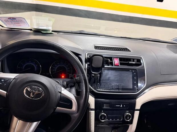 Toyota Rush 2018 Brown