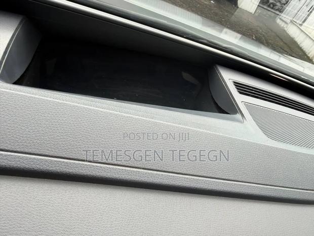Volkswagen ID.4 2022 Gray