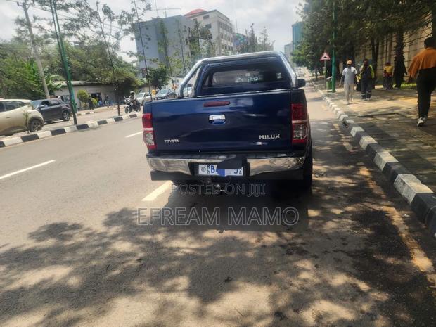Toyota Hilux 2008 Blue