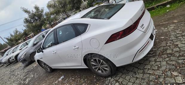 BYD Qin Plus DM-i 2025 White