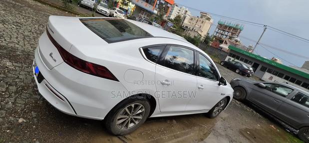 BYD Qin Plus DM-i 2025 White