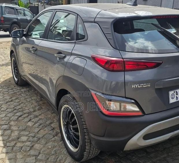Hyundai Kona 2022 Gray