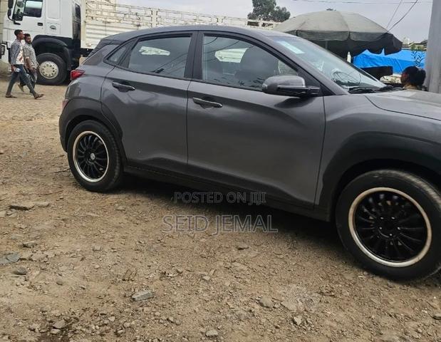 Hyundai Kona 2022 Gray