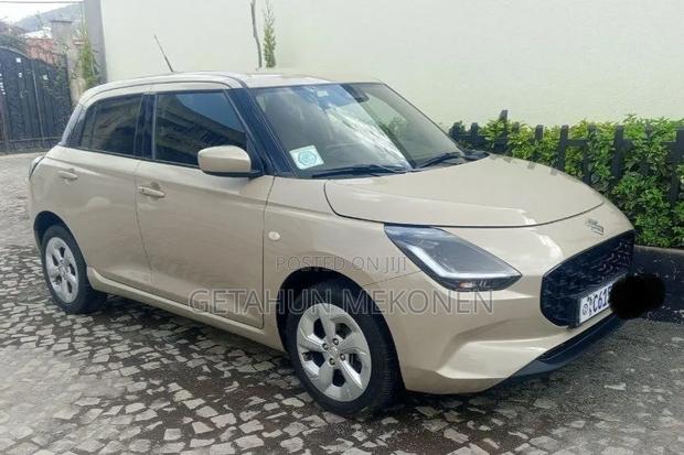 Suzuki Swift 2024 Beige