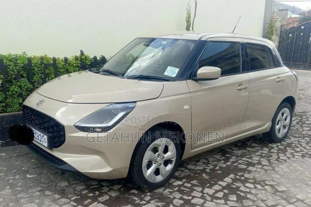 Suzuki Swift 2024 Beige
