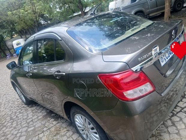 Suzuki Dzire 2022 Gray