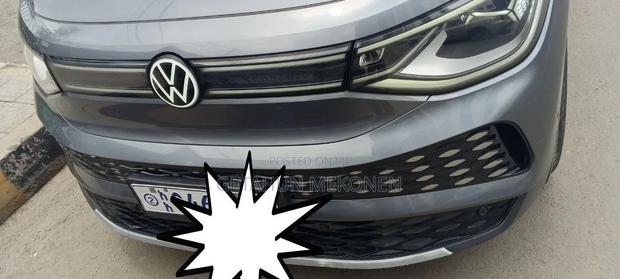 Volkswagen ID.6 2023 Gray