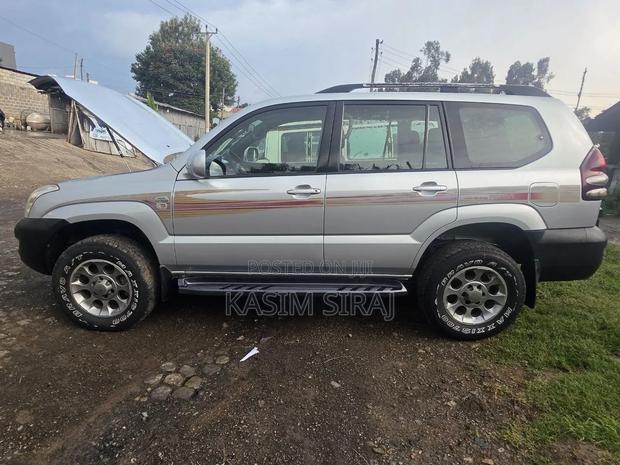 Toyota Land Cruiser Prado 2008 Silver