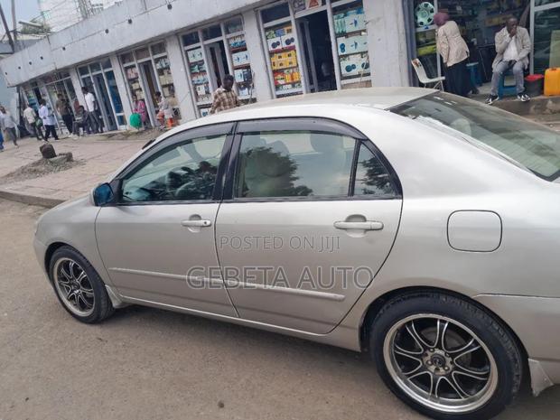Toyota Corolla 2004