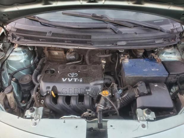 Toyota Yaris 2006