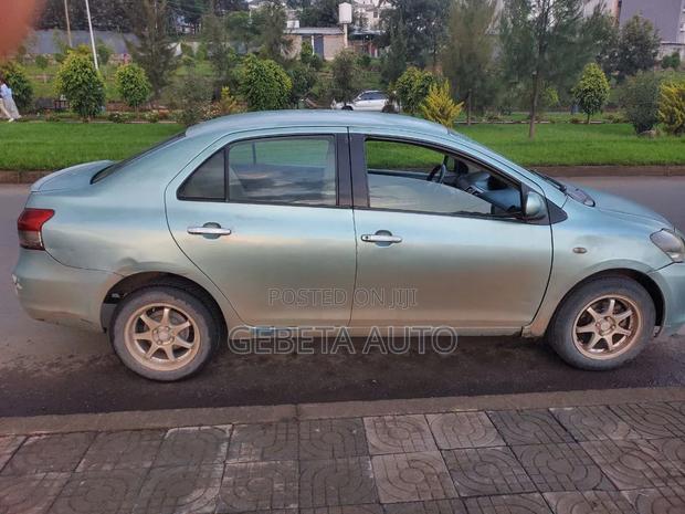 Toyota Yaris 2006