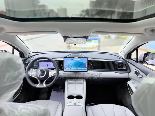New BYD Destroyer 05 DM-i 1.5 Hybrid FWD 2025 Black