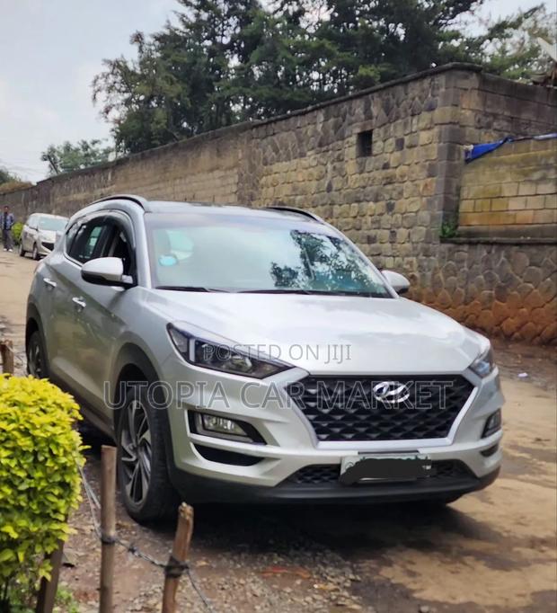 Hyundai Tucson 2019 Silver