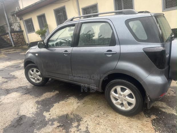 Daihatsu Terios 2008 Beige