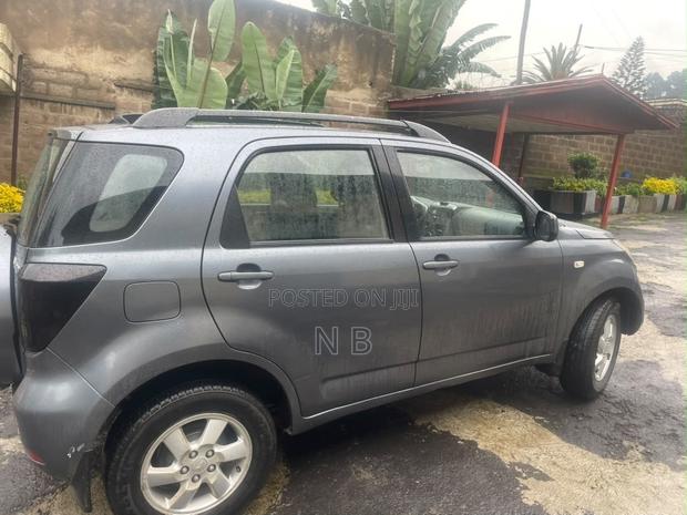 Daihatsu Terios 2008 Beige