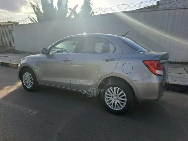 Suzuki Dzire 2021 Silver